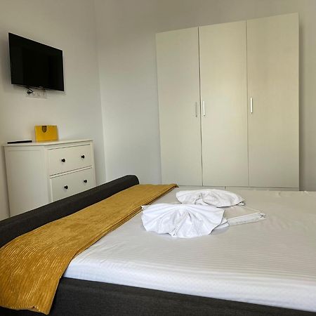 Luxury Glam Apartments Iasi At Lazar Palas Buitenkant foto