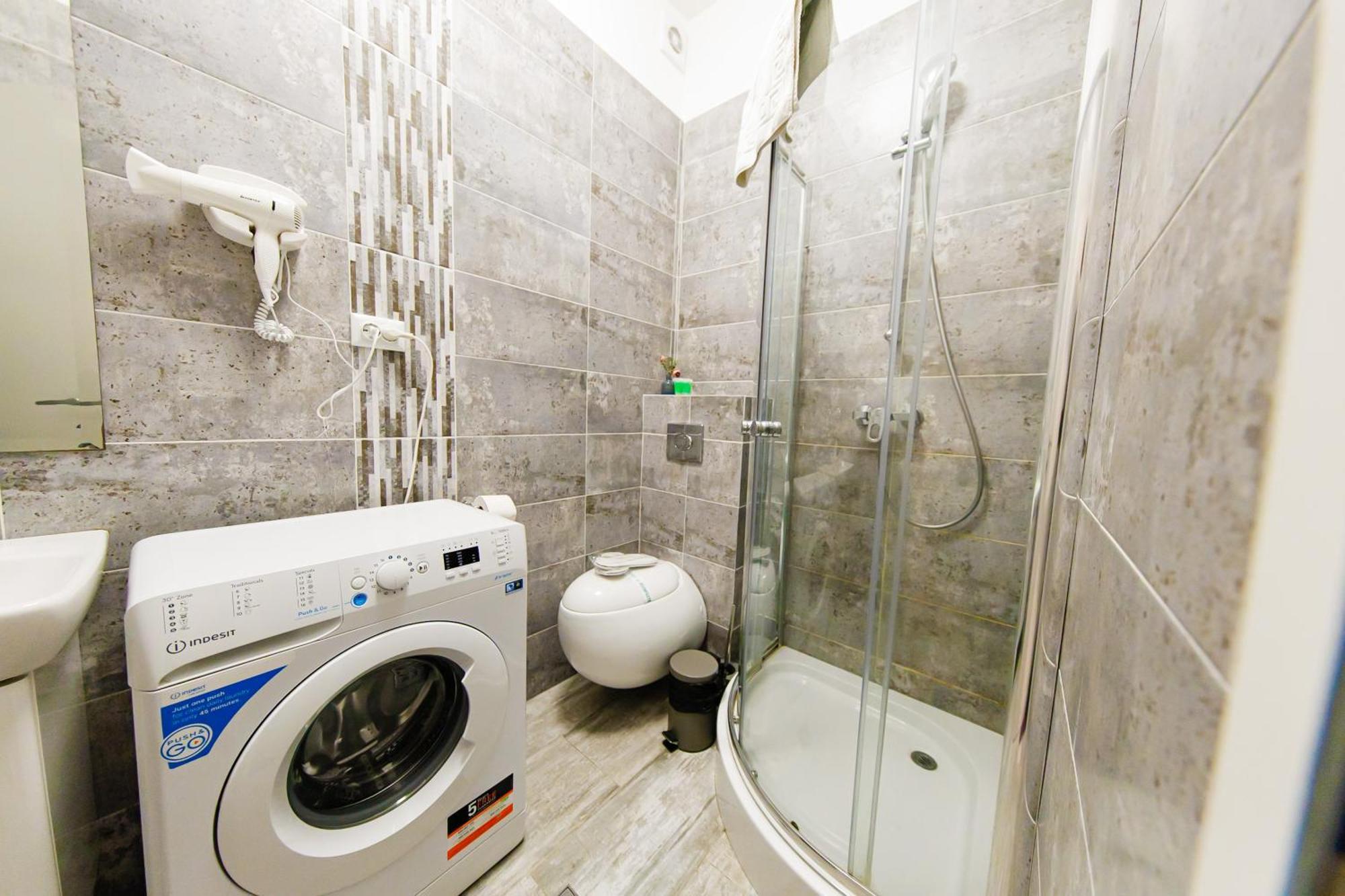 Luxury Glam Apartments Iasi At Lazar Palas Buitenkant foto