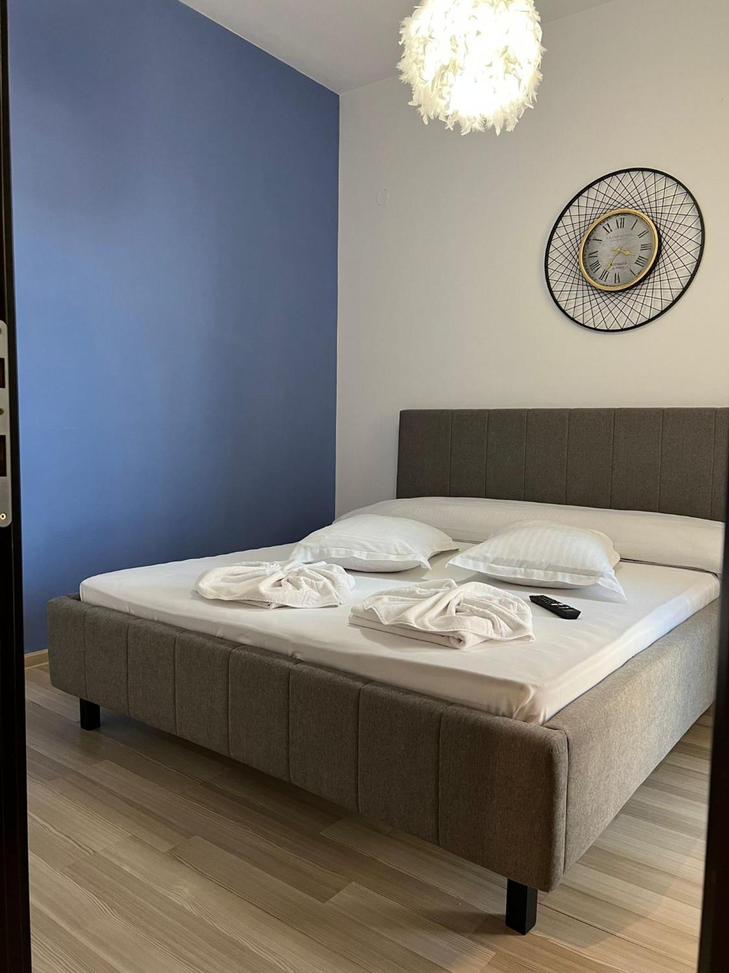 Luxury Glam Apartments Iasi At Lazar Palas Buitenkant foto