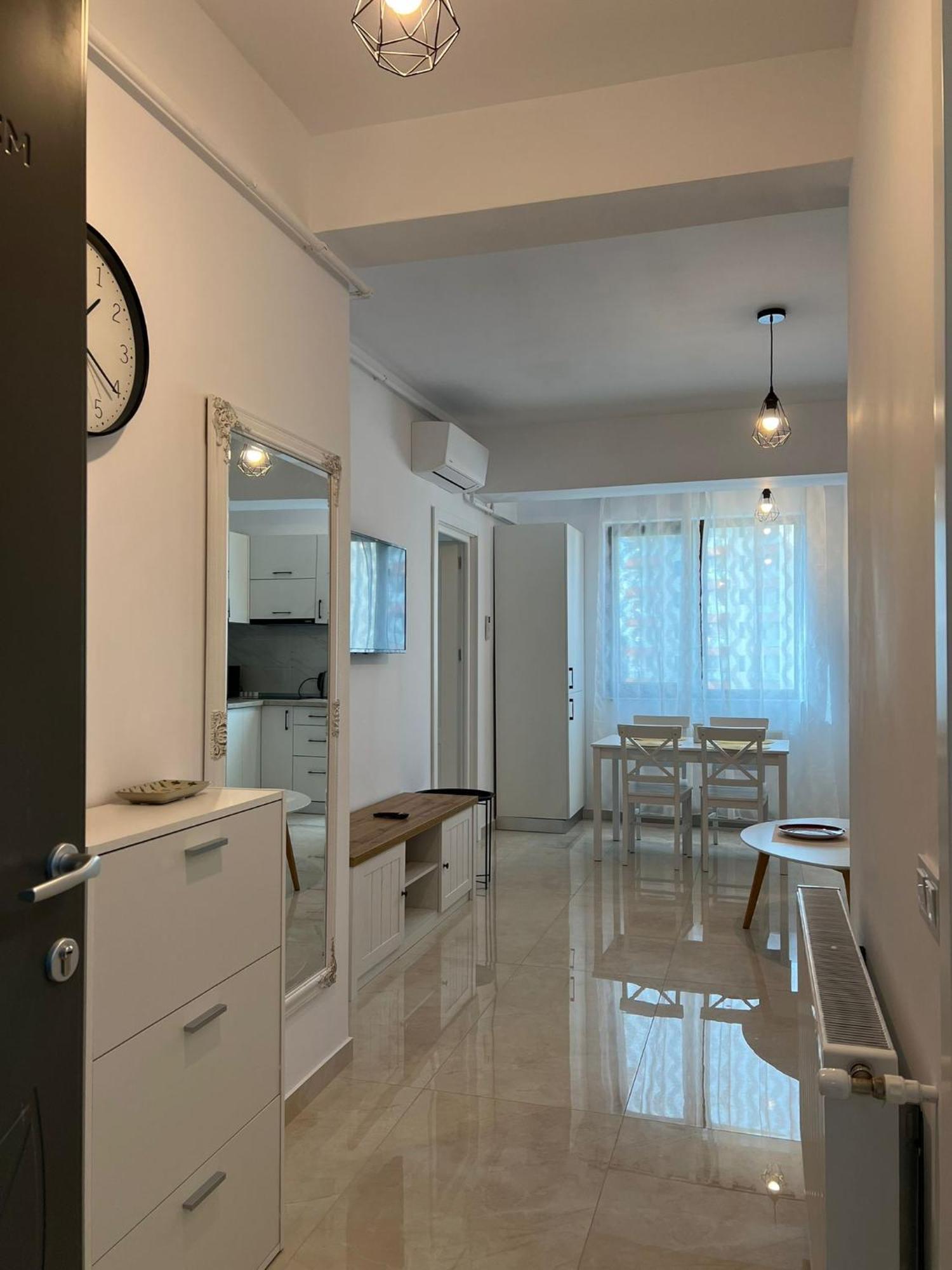Luxury Glam Apartments Iasi At Lazar Palas Buitenkant foto
